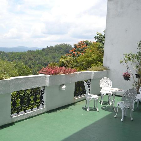 Banda Casa, Kandy Exterior foto